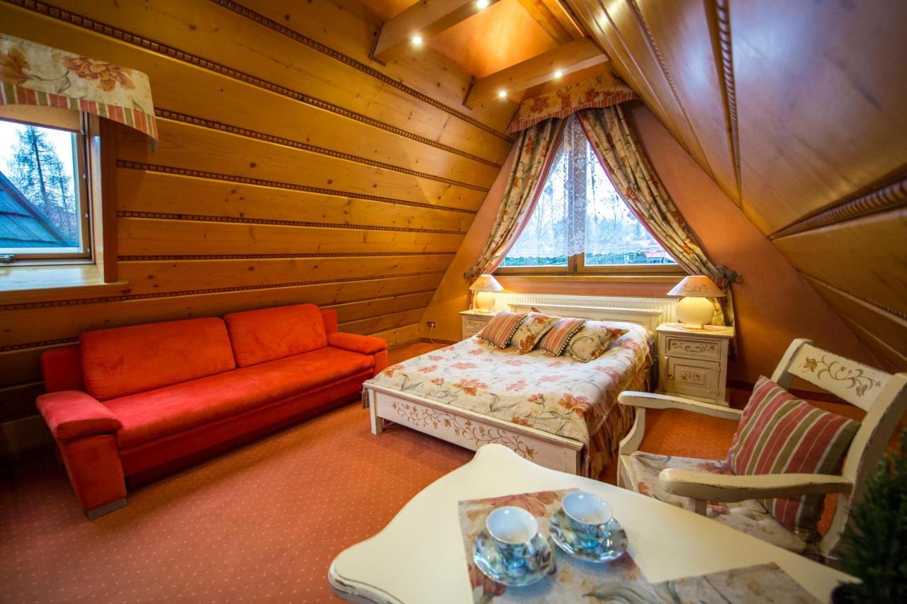 Lesny Dworek Bed & Breakfast