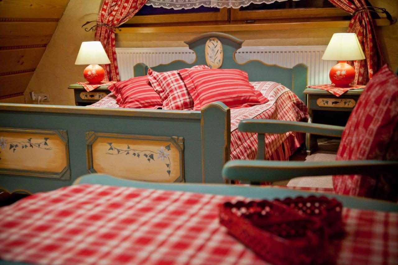 Lesny Dworek Bed & Breakfast Zakopane