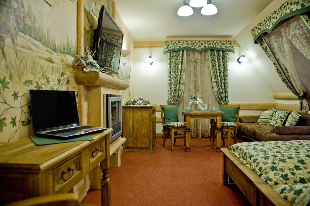 Leśny Dworek Nocleg ze śniadaniem 5*