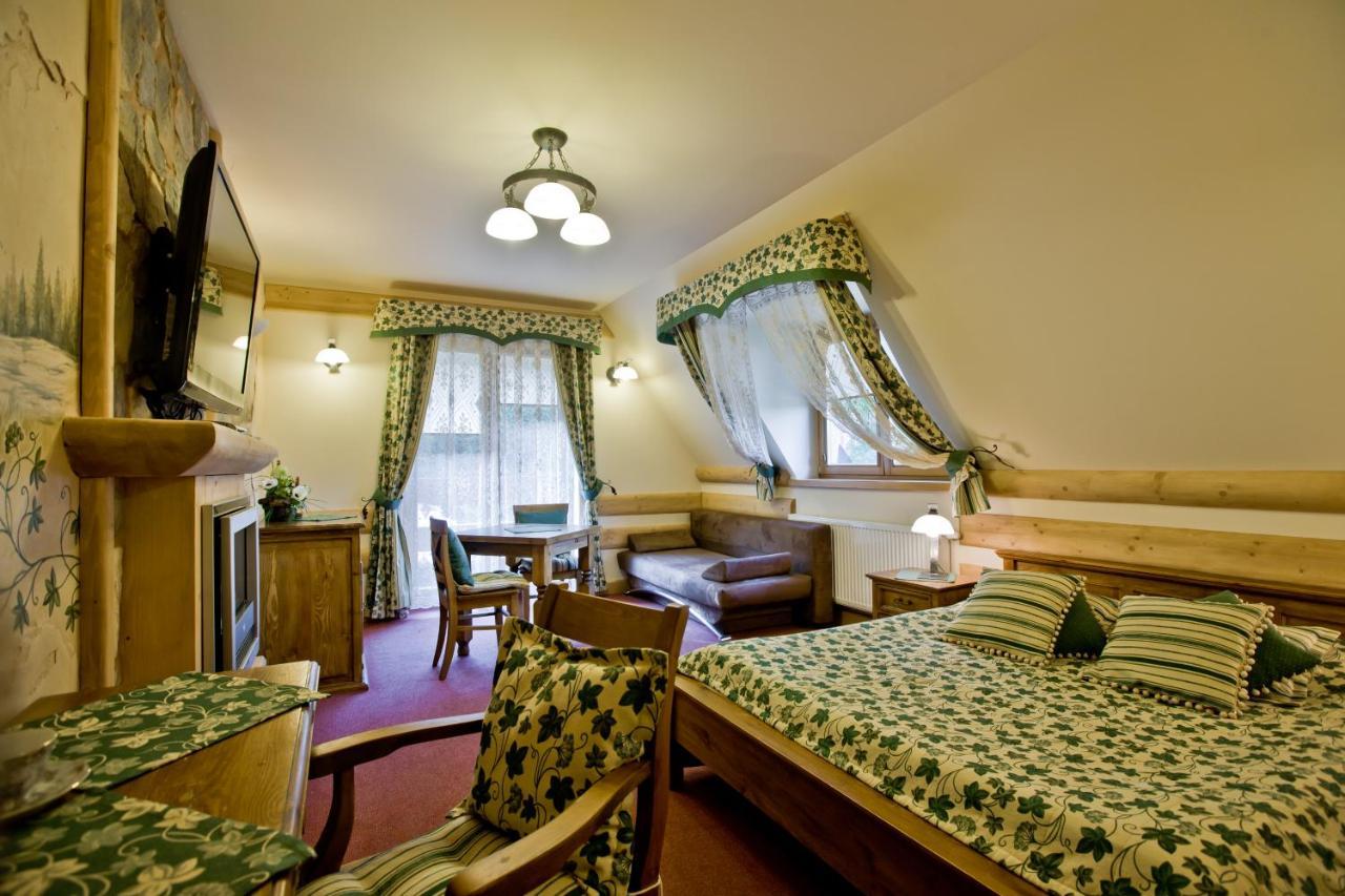 Leśny Dworek Nocleg ze śniadaniem 5*