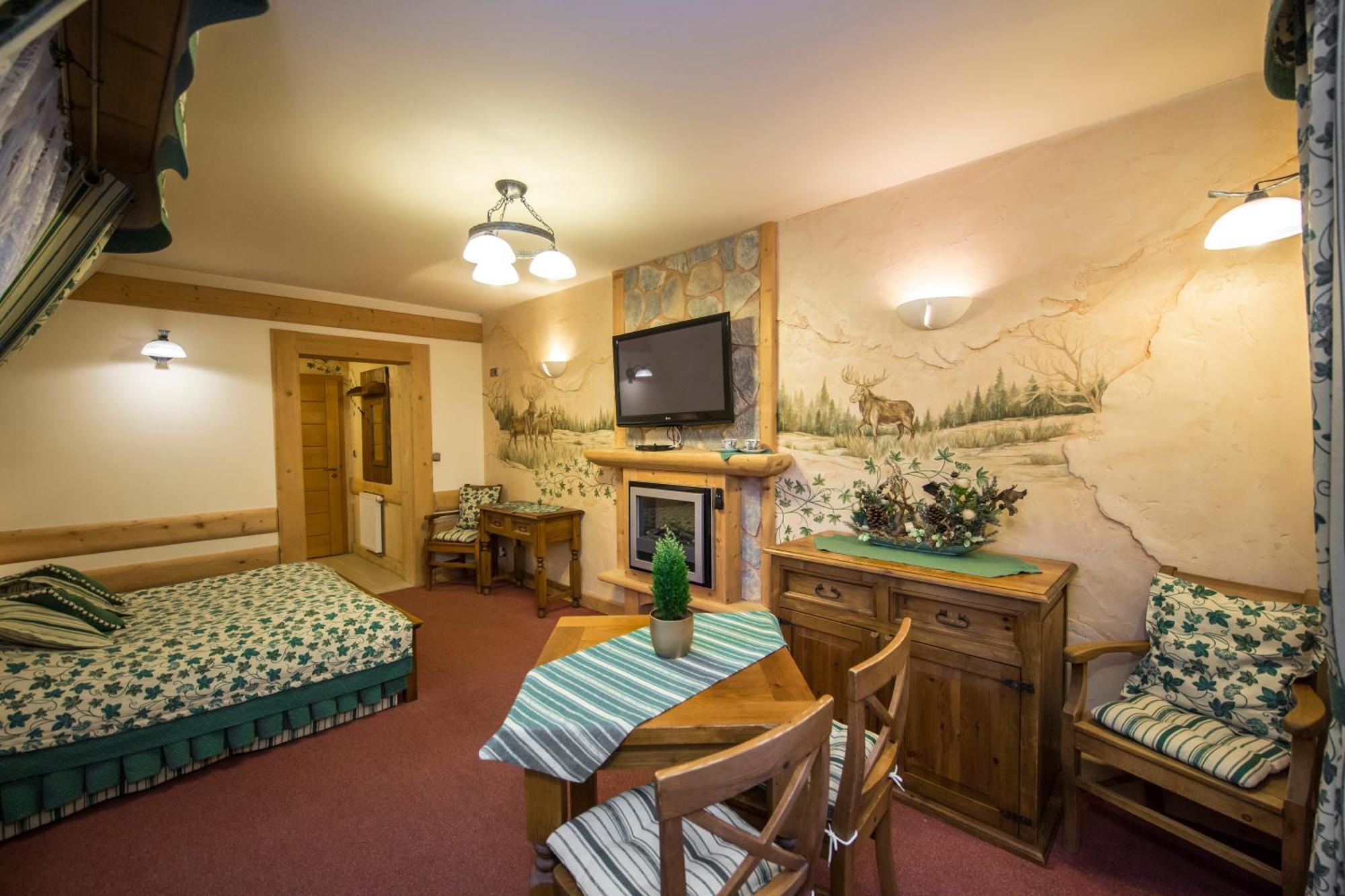 Lesny Dworek Bed & Breakfast