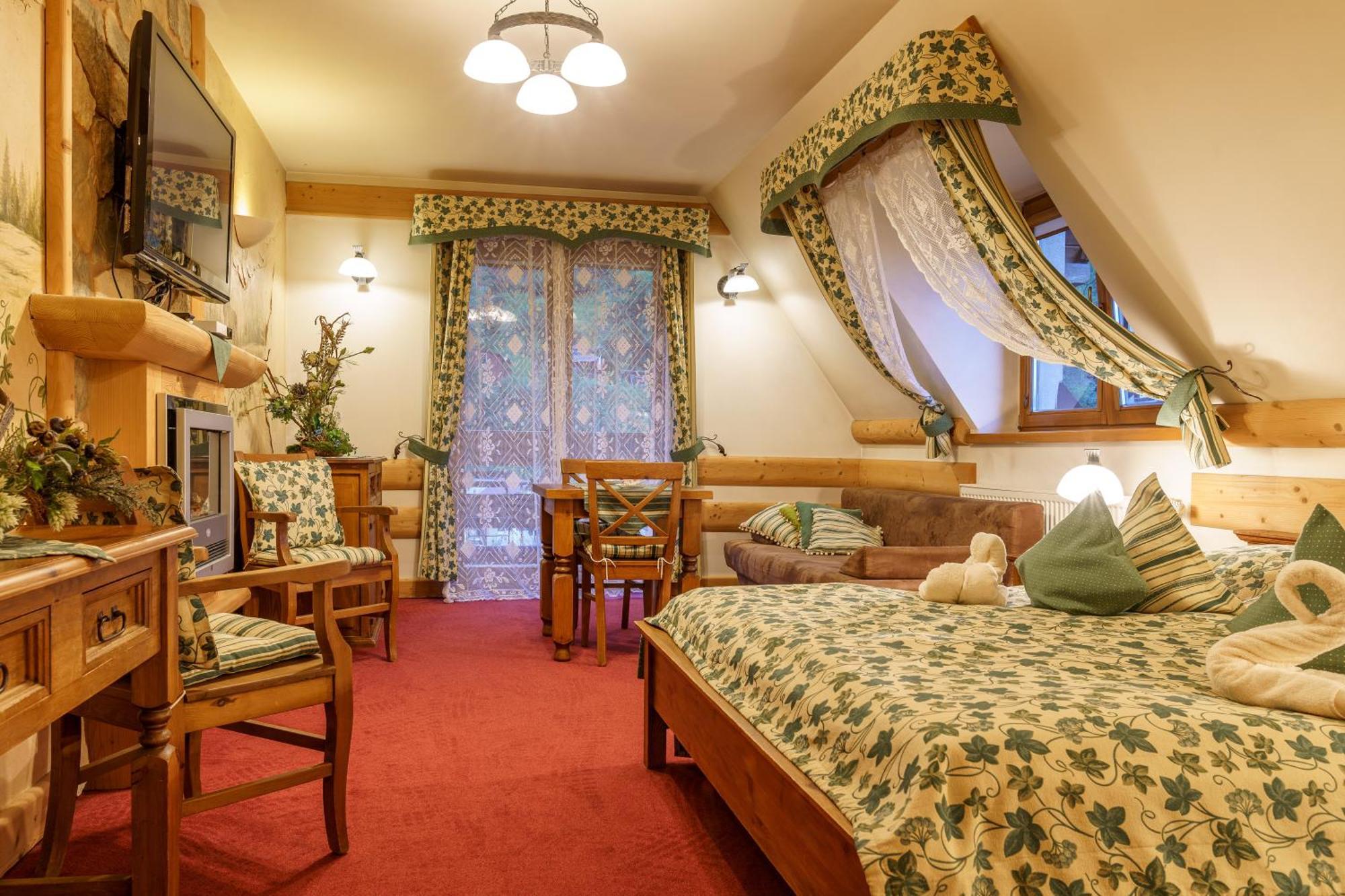 Bed & Breakfast Lesny Dworek