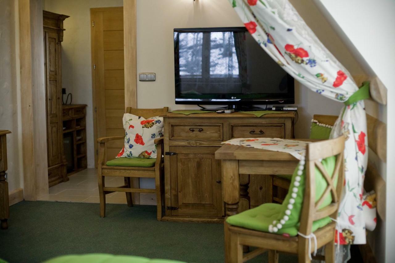 Lesny Dworek Bed & Breakfast