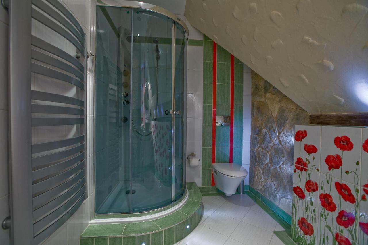 Bed & Breakfast Lesny Dworek